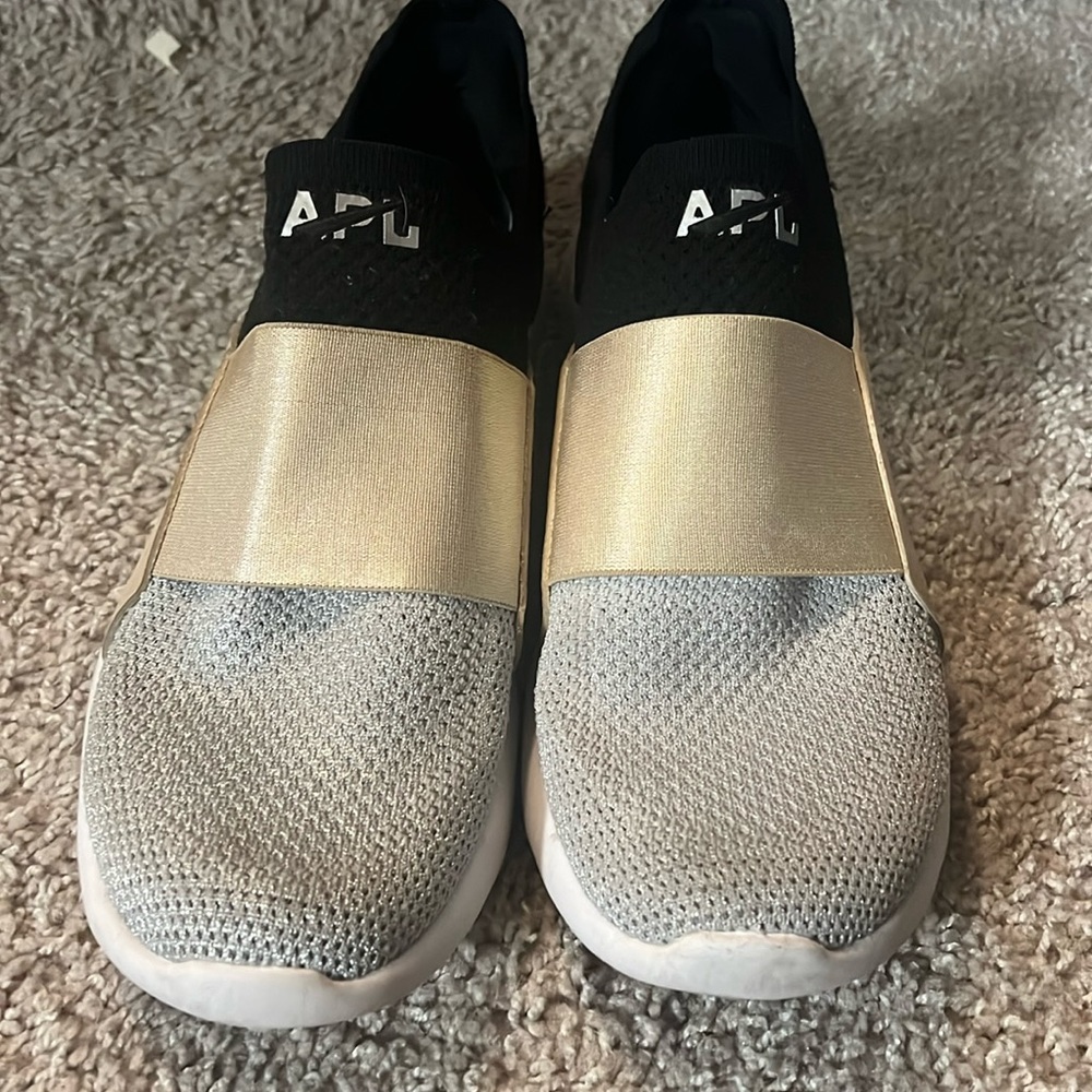 APL tech look bliss